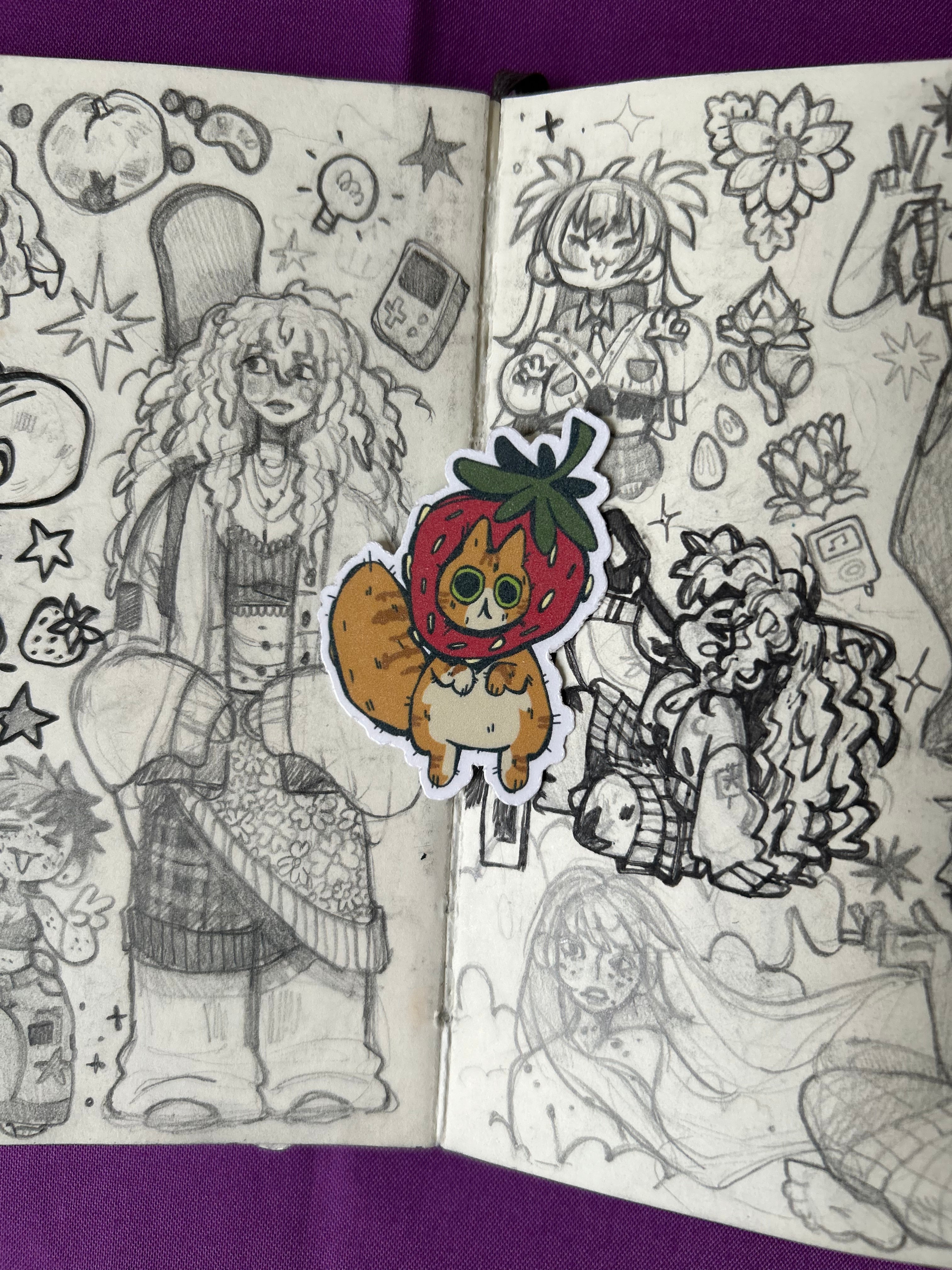 Pelekat Vinyl Kucing Strawberi