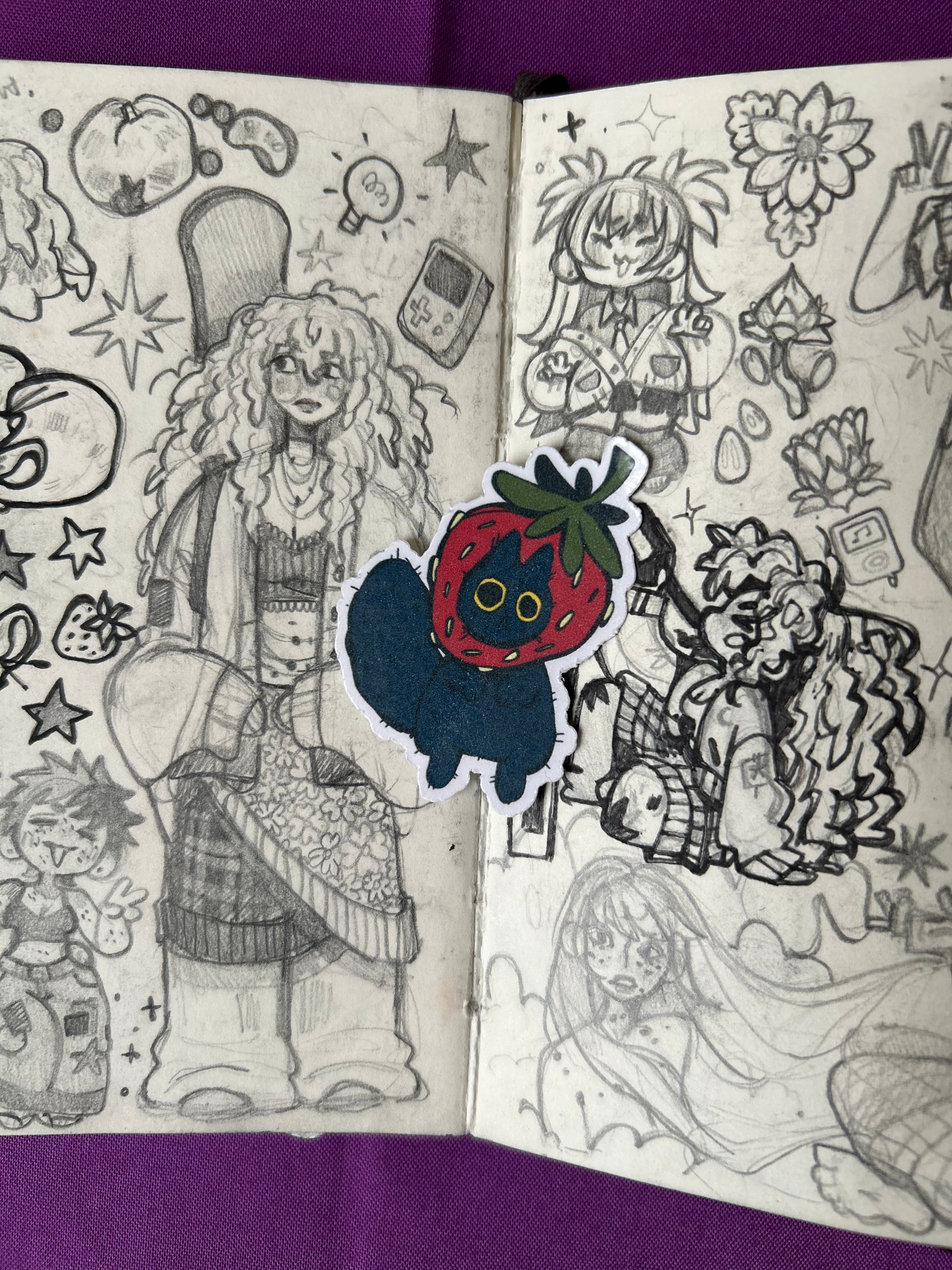 Pelekat Vinyl Kucing Strawberi